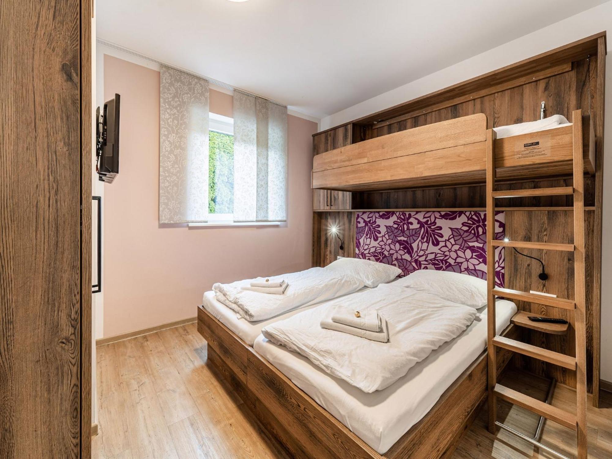 Large Apartment In Sankt Georgen With Balcony فورستاو المظهر الخارجي الصورة