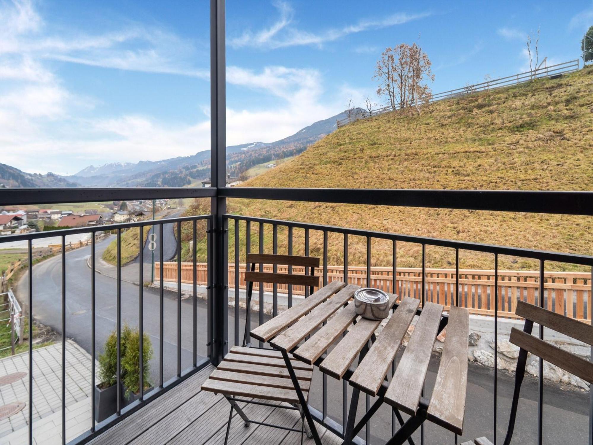 Large Apartment In Sankt Georgen With Balcony فورستاو المظهر الخارجي الصورة